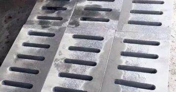 广西 芝麻灰石材沟盖板