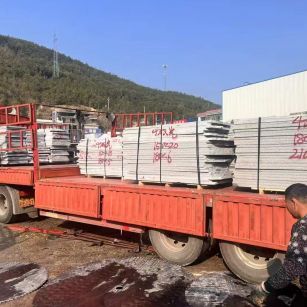 广西 芝麻灰花岗岩光面毛板出货日常