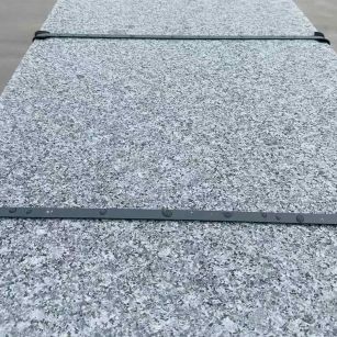 广西 芝麻黑火烧面毛板，条板，半成品