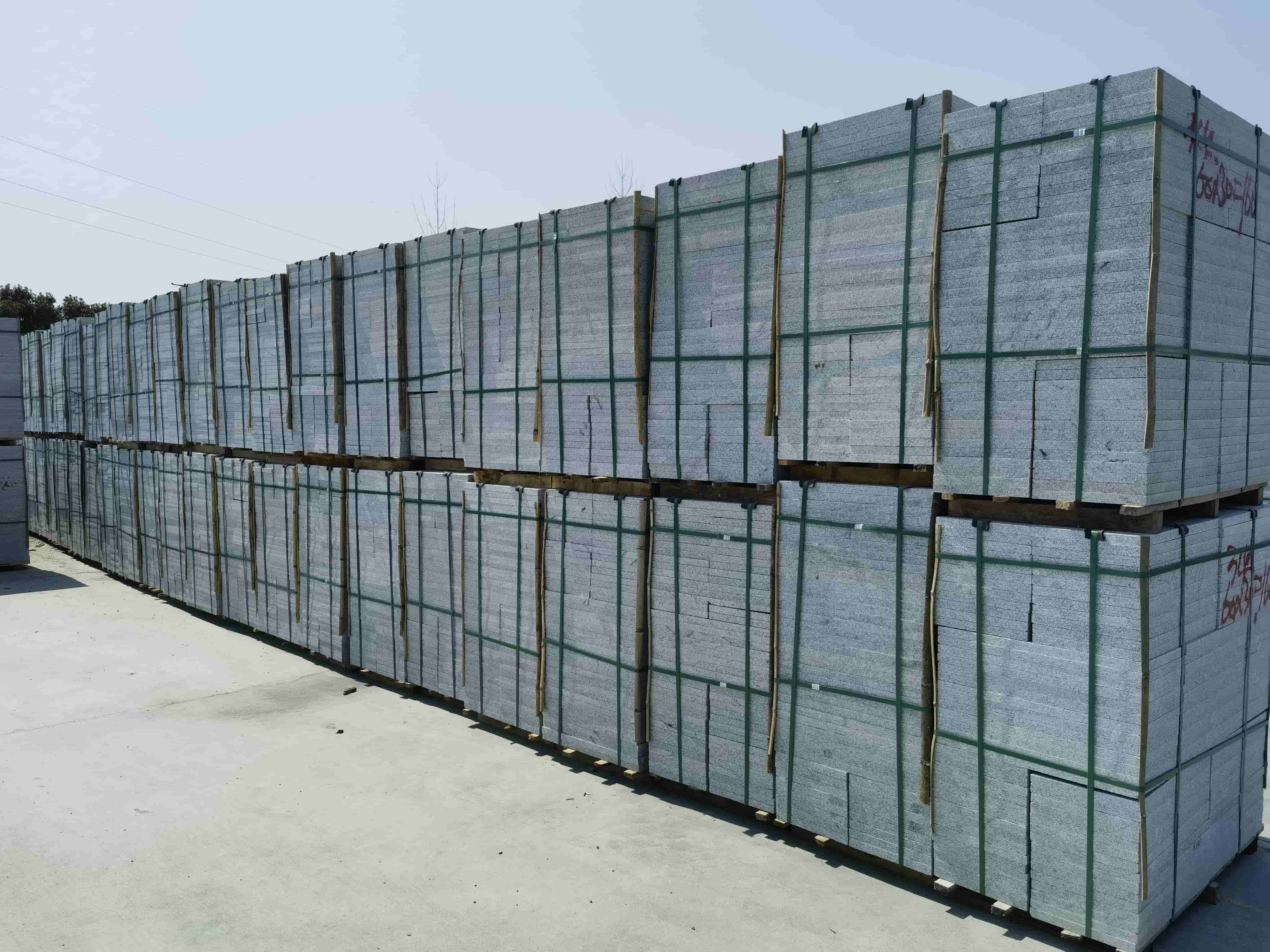 广西芝麻白火烧300*600处理价：3公分23元，5公分28元