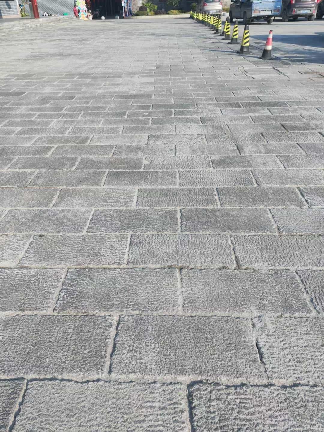 广西仿古石铺装效果