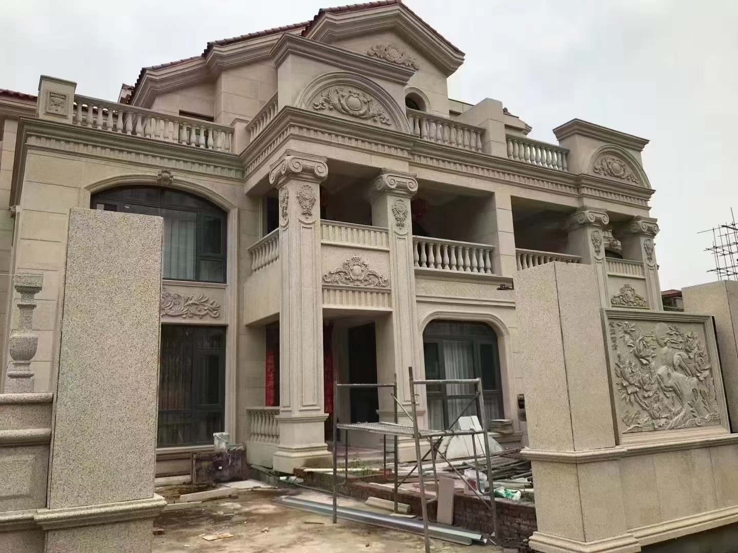 广西黄金麻别墅外墙安装效果