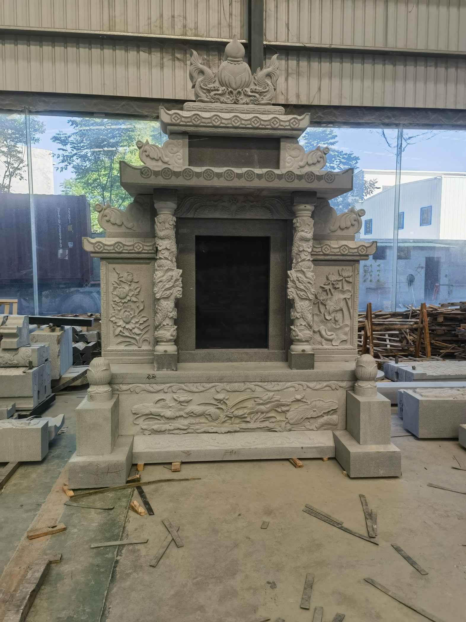 广西 芝麻灰高档墓碑、土墓，一套也支持定做