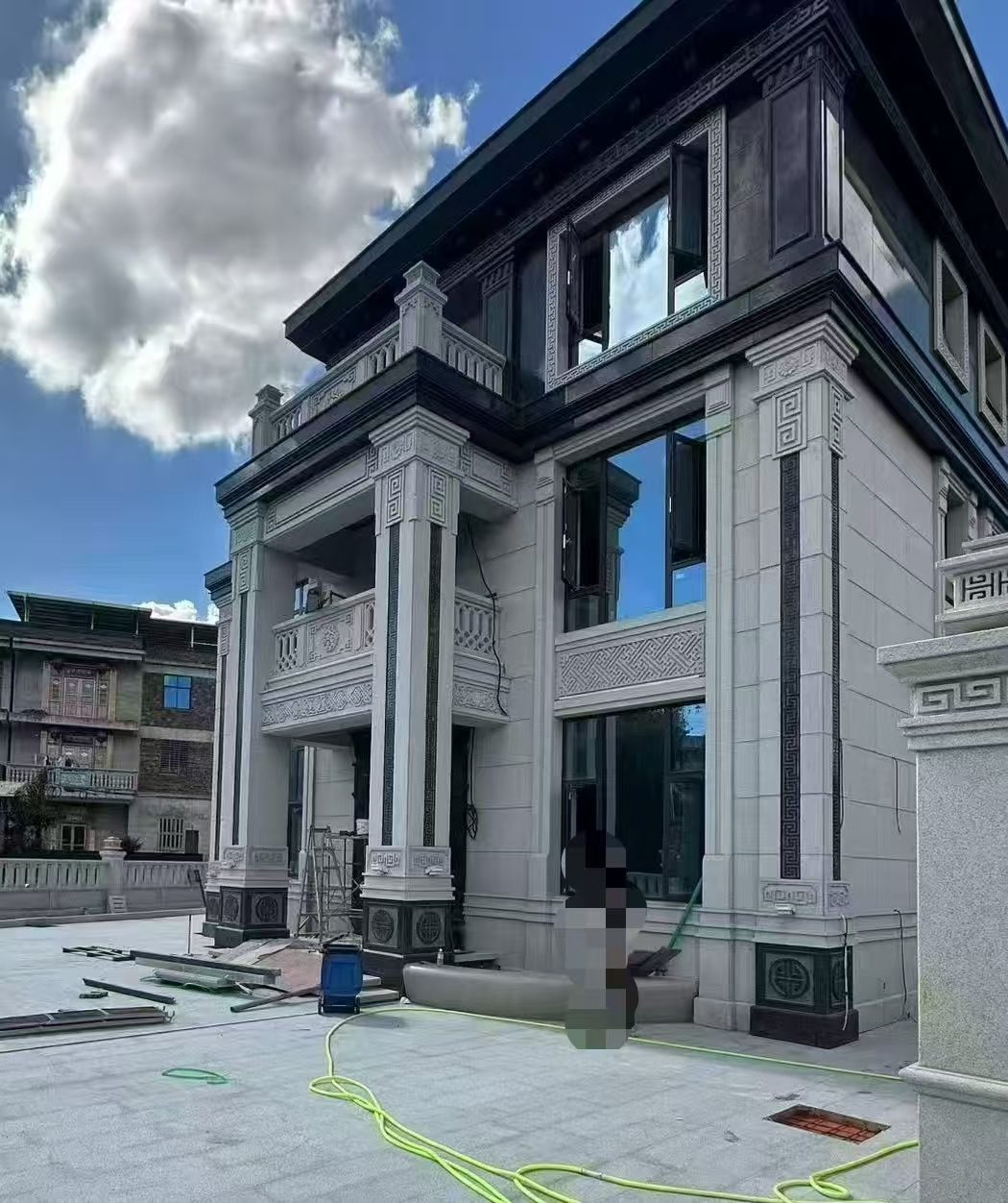 广西 别墅干挂，芝麻白与芝麻黑完美配合