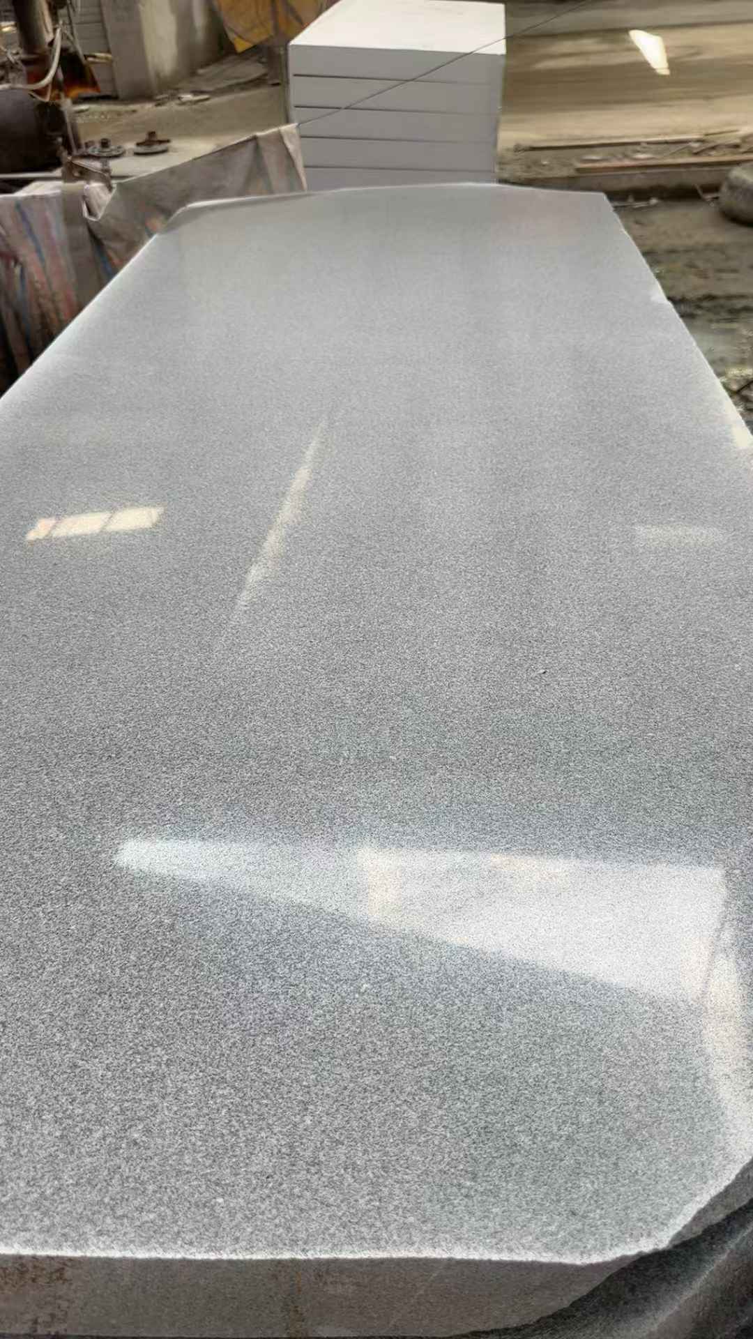 广西 芝麻灰磨光面