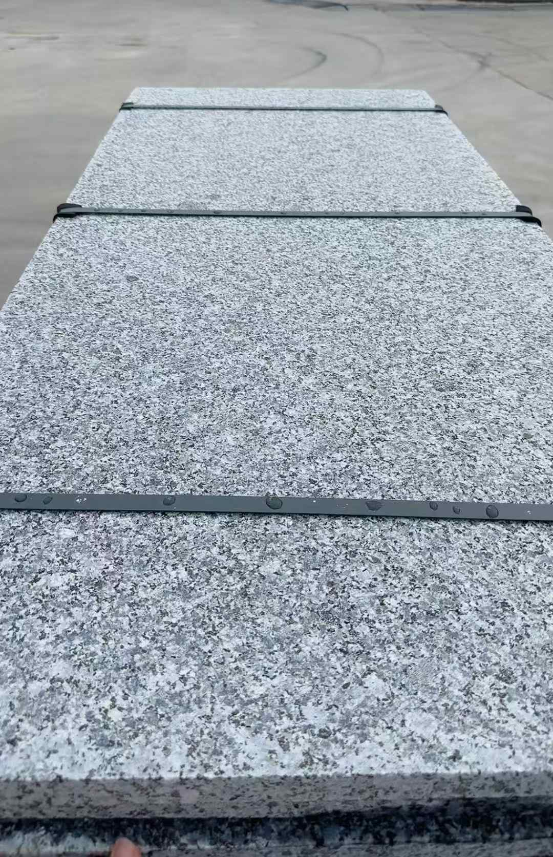 广西 芝麻黑火烧面毛板，条板，半成品