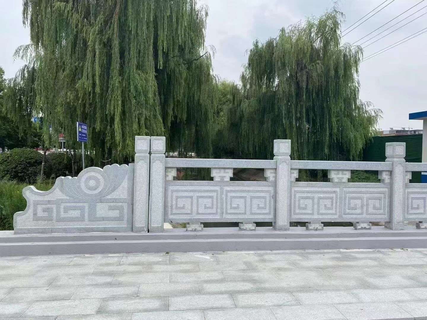 广西 芝麻灰桥栏杆、河道栏杆安装效果