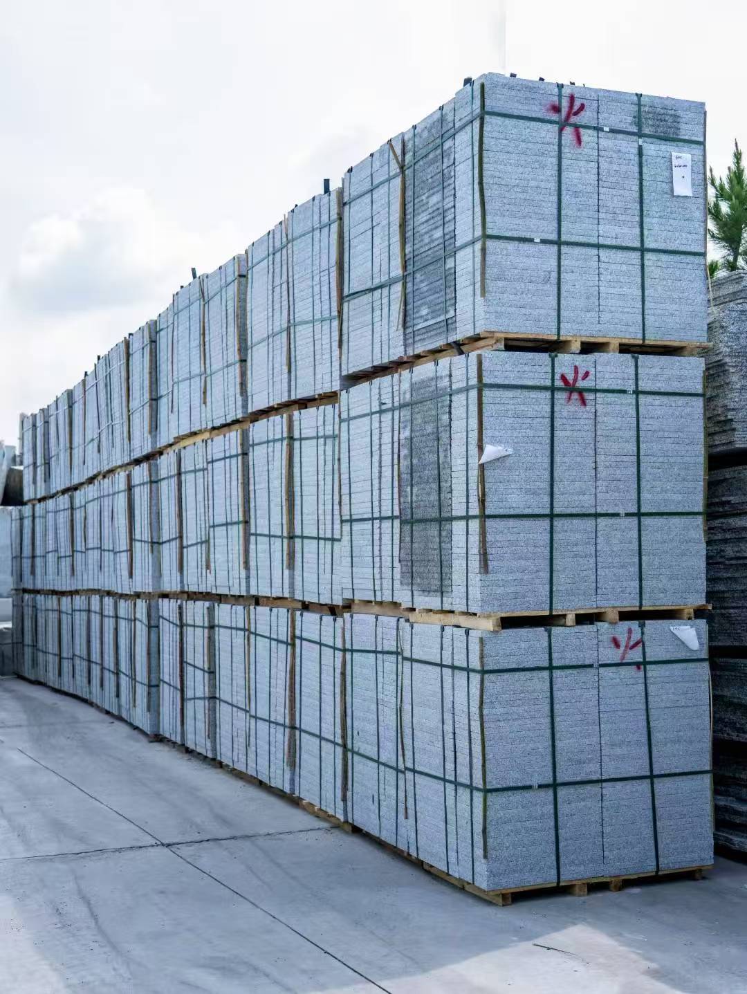 广西 芙蓉白3公分火烧地铺成品300*600