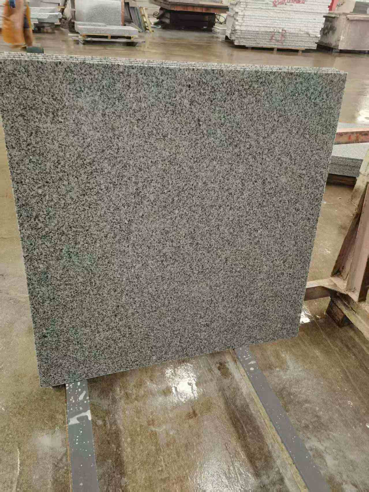 广西 芝麻白光面900*900，高地铁标准